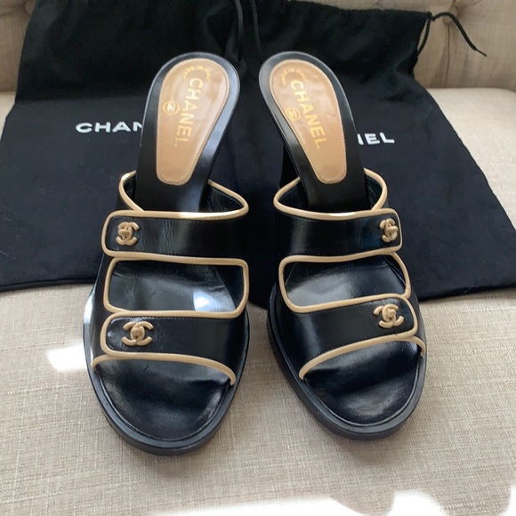 CHANEL Shoes - CHANEL Vintage CC Black and Tan Leather Pumps 41